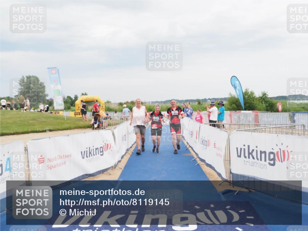 22.06.2025 - Viking Triathlon MichiJ http://msf.ph/oto/8119145 22.06.2025 16:59:29 Ziel 640 meine-sportfotos.de