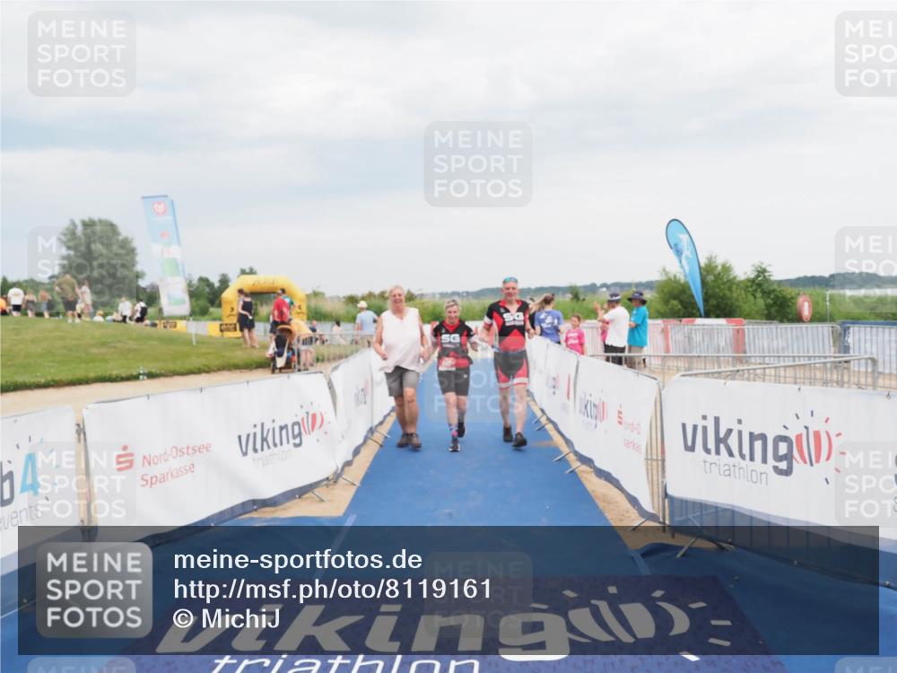 22.06.2025 - Viking Triathlon MichiJ http://msf.ph/oto/8119161 22.06.2025 16:59:29 Ziel 640 meine-sportfotos.de