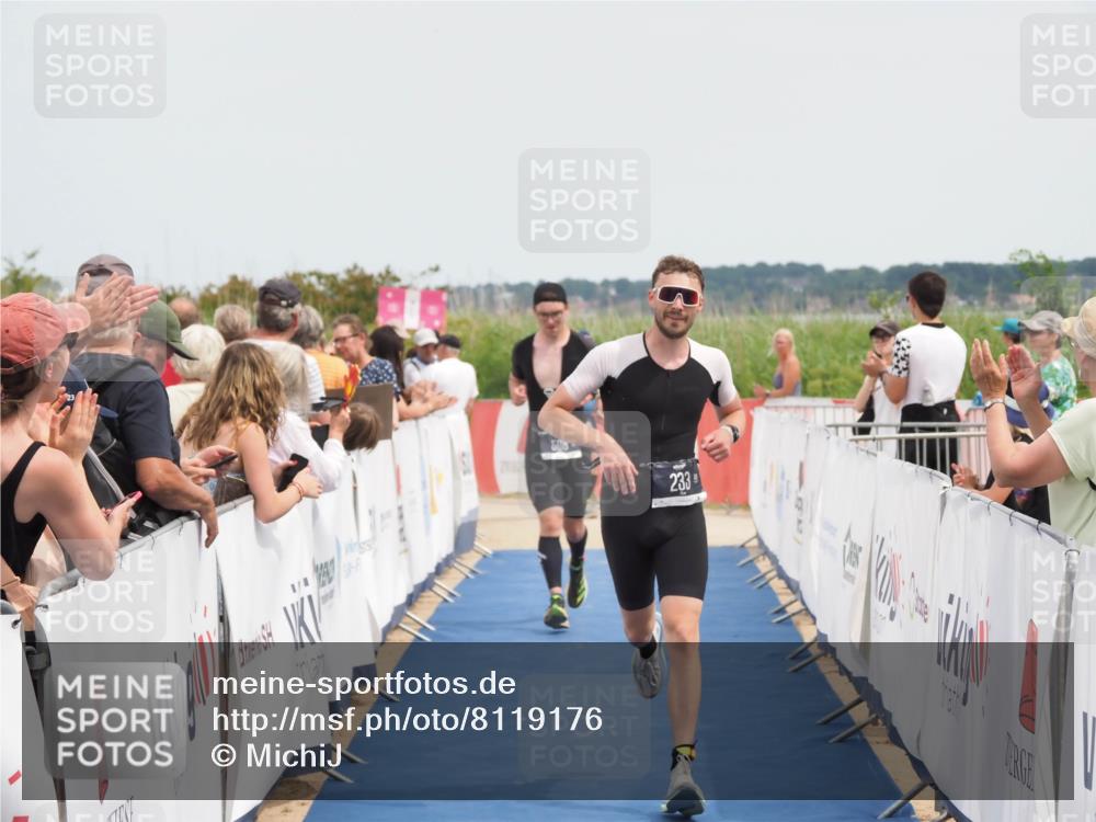 22.06.2025 - Viking Triathlon MichiJ http://msf.ph/oto/8119176 22.06.2025 14:58:43 Ziel 233, 508 meine-sportfotos.de