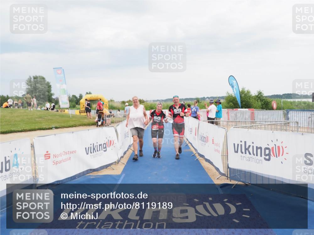 22.06.2025 - Viking Triathlon MichiJ http://msf.ph/oto/8119189 22.06.2025 16:59:30 Ziel 640 meine-sportfotos.de