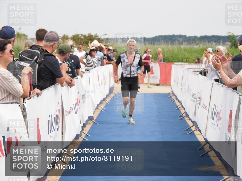 22.06.2025 - Viking Triathlon MichiJ http://msf.ph/oto/8119191 22.06.2025 15:09:08 Ziel 17 meine-sportfotos.de