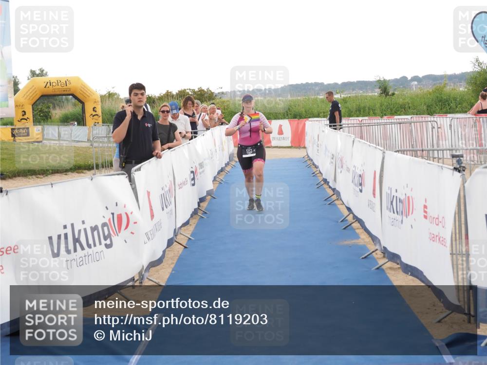22.06.2025 - Viking Triathlon MichiJ http://msf.ph/oto/8119203 22.06.2025 16:28:26 Ziel 503 meine-sportfotos.de