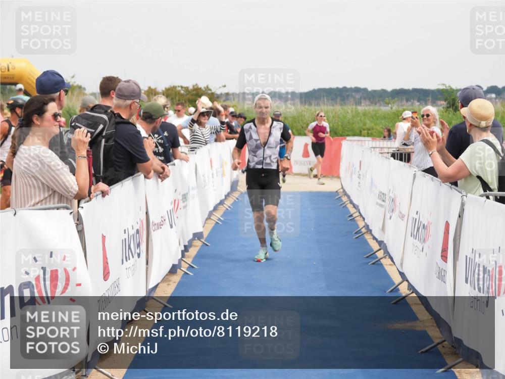 22.06.2025 - Viking Triathlon MichiJ http://msf.ph/oto/8119218 22.06.2025 15:09:08 Ziel 17 meine-sportfotos.de