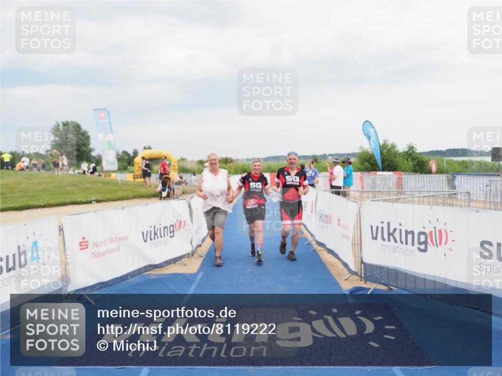 22.06.2025 - Viking Triathlon MichiJ http://msf.ph/oto/8119222 22.06.2025 16:59:30 Ziel 640 meine-sportfotos.de