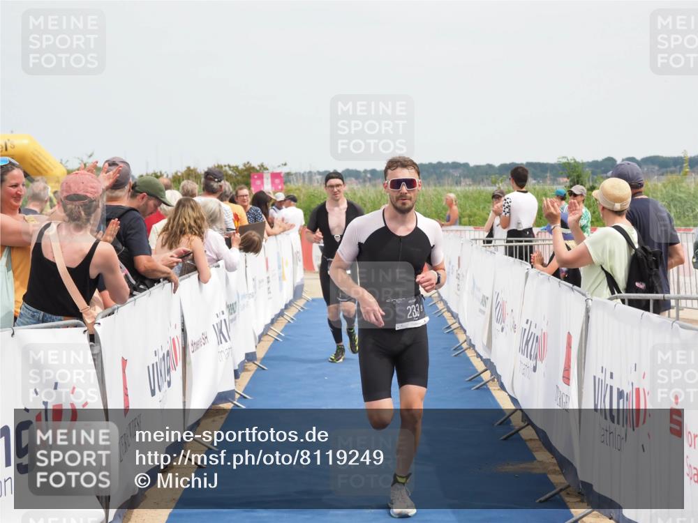 22.06.2025 - Viking Triathlon MichiJ http://msf.ph/oto/8119249 22.06.2025 14:58:44 Ziel 233, 508 meine-sportfotos.de