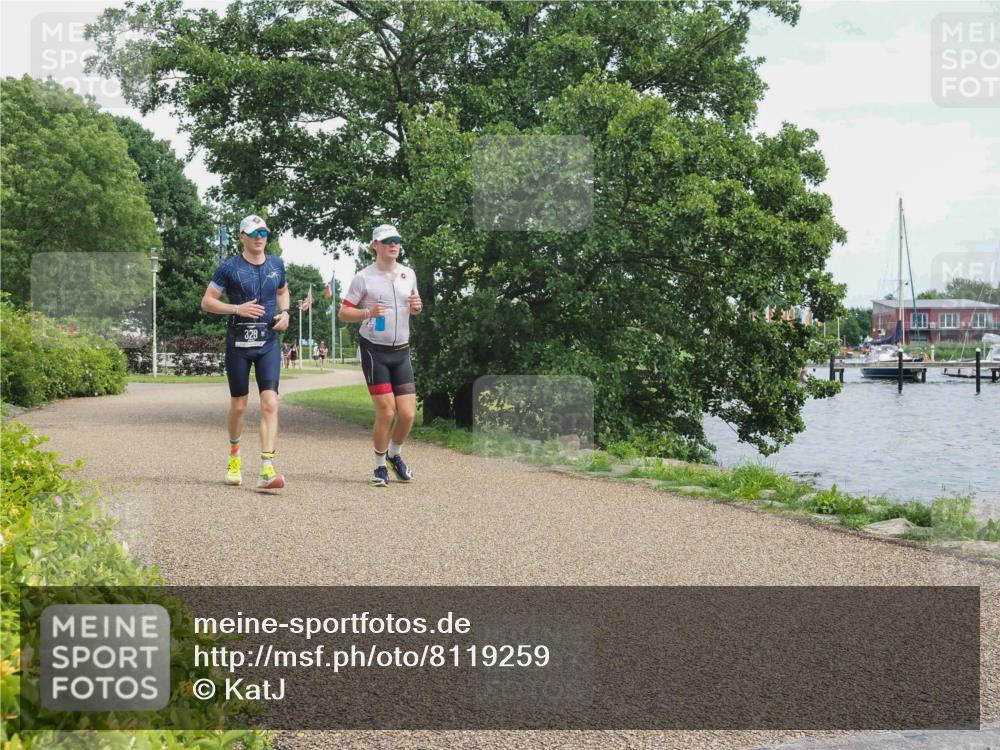 22.06.2025 - Viking Triathlon KatJ http://msf.ph/oto/8119259 22.06.2025 15:12:52 Laufen 318, 328 meine-sportfotos.de