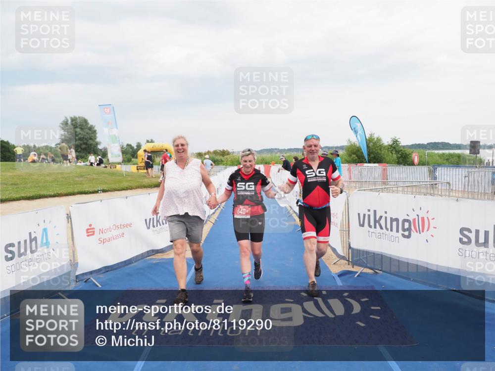22.06.2025 - Viking Triathlon MichiJ http://msf.ph/oto/8119290 22.06.2025 16:59:31 Ziel 640 meine-sportfotos.de