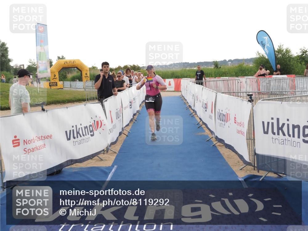 22.06.2025 - Viking Triathlon MichiJ http://msf.ph/oto/8119292 22.06.2025 16:28:27 Ziel 503 meine-sportfotos.de