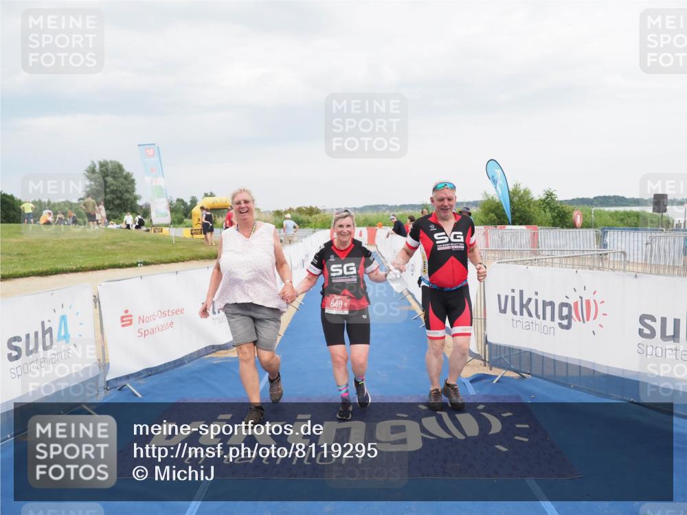 22.06.2025 - Viking Triathlon MichiJ http://msf.ph/oto/8119295 22.06.2025 16:59:31 Ziel 640 meine-sportfotos.de