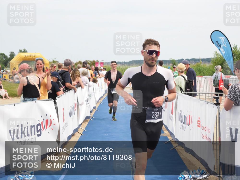 22.06.2025 - Viking Triathlon MichiJ http://msf.ph/oto/8119308 22.06.2025 14:58:45 Ziel 233, 508 meine-sportfotos.de
