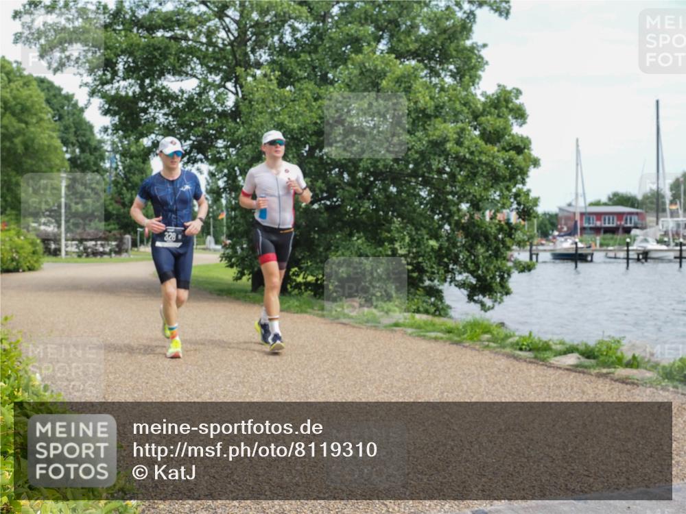 22.06.2025 - Viking Triathlon KatJ http://msf.ph/oto/8119310 22.06.2025 15:12:52 Laufen 318, 328 meine-sportfotos.de