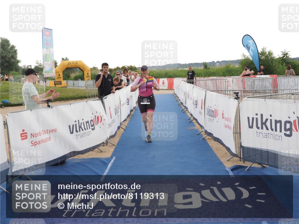 22.06.2025 - Viking Triathlon MichiJ http://msf.ph/oto/8119313 22.06.2025 16:28:27 Ziel 503 meine-sportfotos.de