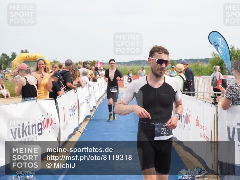 22.06.2025 - Viking Triathlon MichiJ http://msf.ph/oto/8119318 22.06.2025 14:58:45 Ziel 233, 508 meine-sportfotos.de