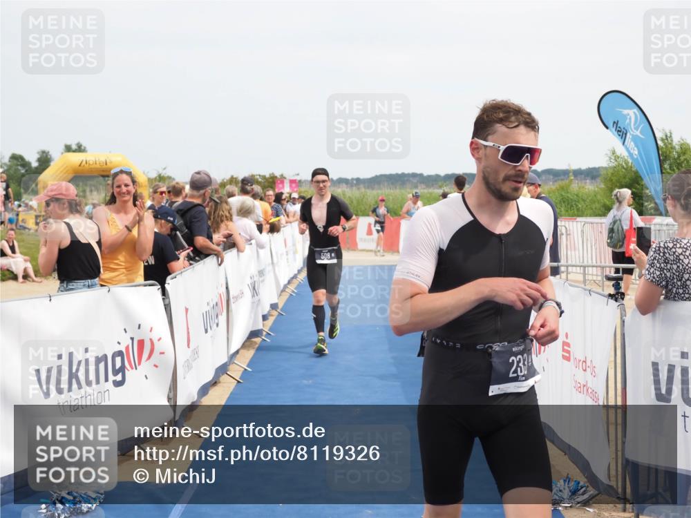 22.06.2025 - Viking Triathlon MichiJ http://msf.ph/oto/8119326 22.06.2025 14:58:45 Ziel 233, 508 meine-sportfotos.de