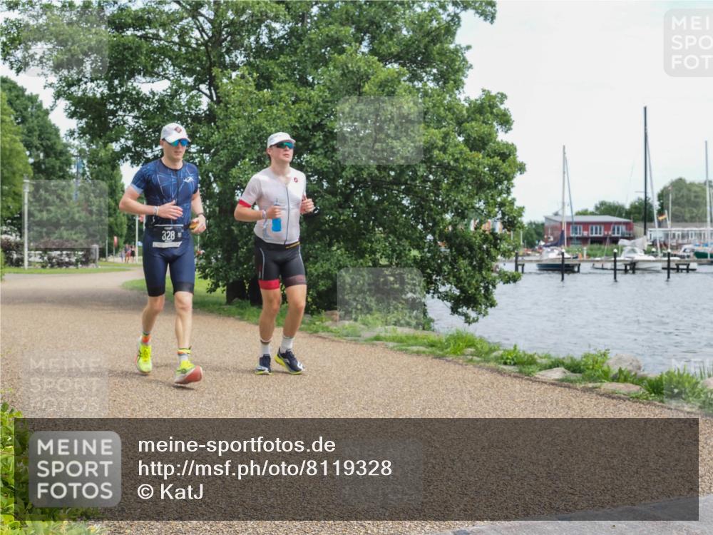 22.06.2025 - Viking Triathlon KatJ http://msf.ph/oto/8119328 22.06.2025 15:12:52 Laufen 318, 328 meine-sportfotos.de