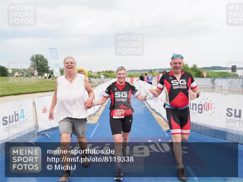 22.06.2025 - Viking Triathlon MichiJ http://msf.ph/oto/8119338 22.06.2025 16:59:32 Ziel 640 meine-sportfotos.de