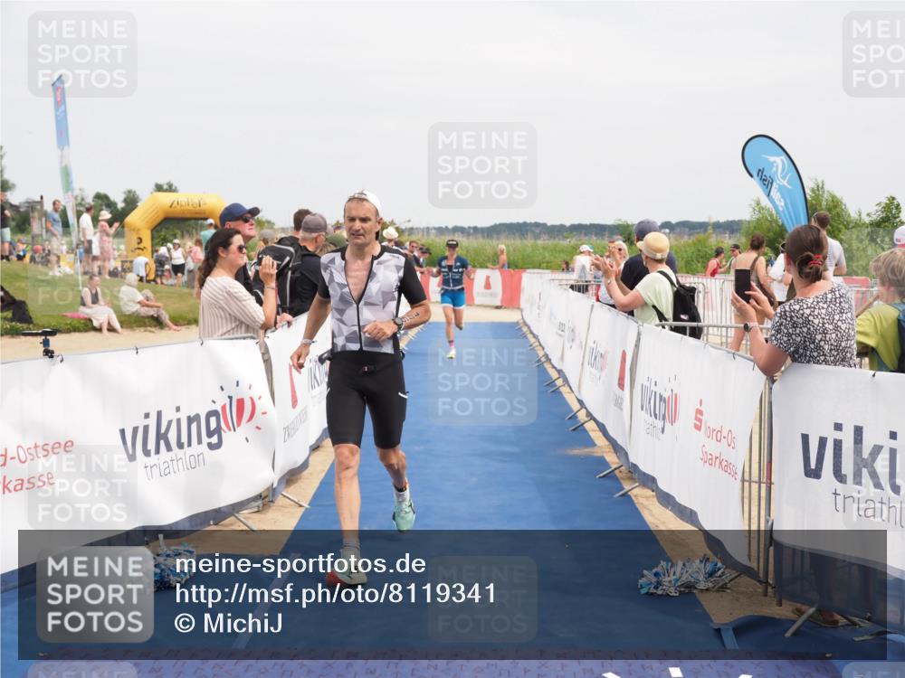 22.06.2025 - Viking Triathlon MichiJ http://msf.ph/oto/8119341 22.06.2025 15:09:10 Ziel 17 meine-sportfotos.de