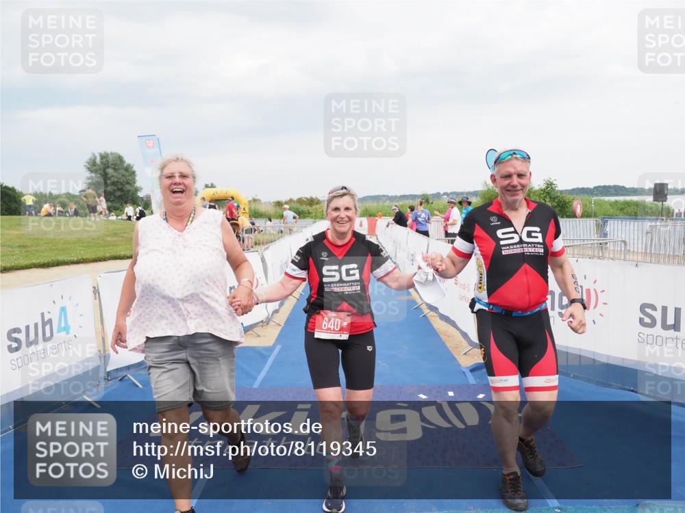 22.06.2025 - Viking Triathlon MichiJ http://msf.ph/oto/8119345 22.06.2025 16:59:32 Ziel 640 meine-sportfotos.de
