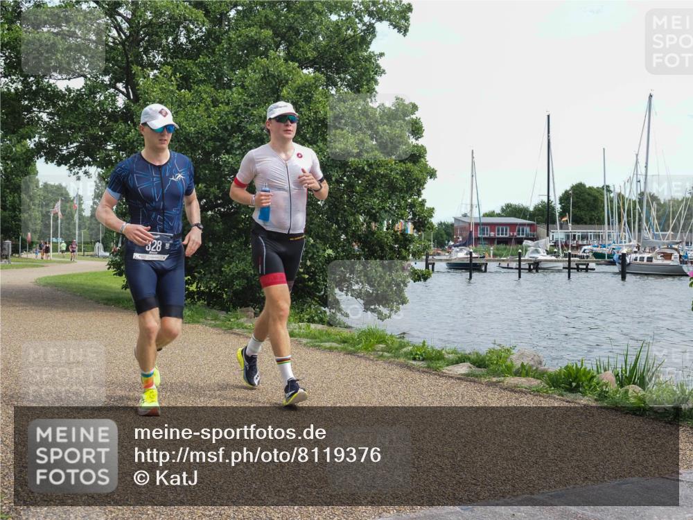 22.06.2025 - Viking Triathlon KatJ http://msf.ph/oto/8119376 22.06.2025 15:12:53 Laufen 318, 328 meine-sportfotos.de