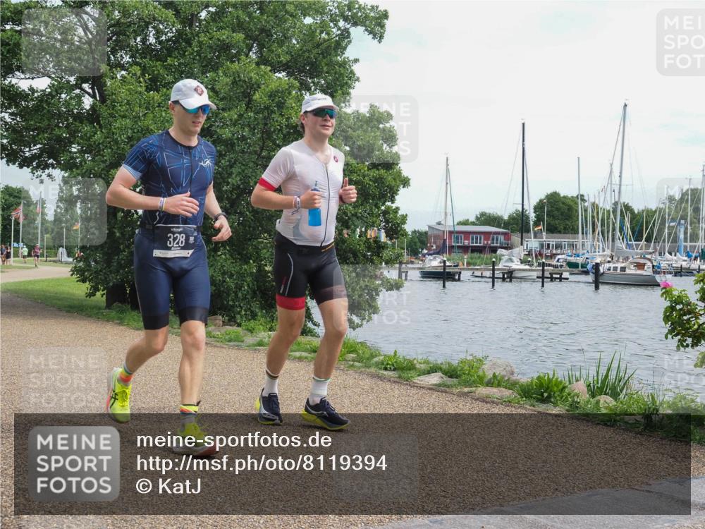 22.06.2025 - Viking Triathlon KatJ http://msf.ph/oto/8119394 22.06.2025 15:12:53 Laufen 318, 328 meine-sportfotos.de