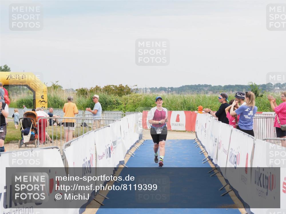 22.06.2025 - Viking Triathlon MichiJ http://msf.ph/oto/8119399 22.06.2025 17:00:47 Ziel 206 meine-sportfotos.de