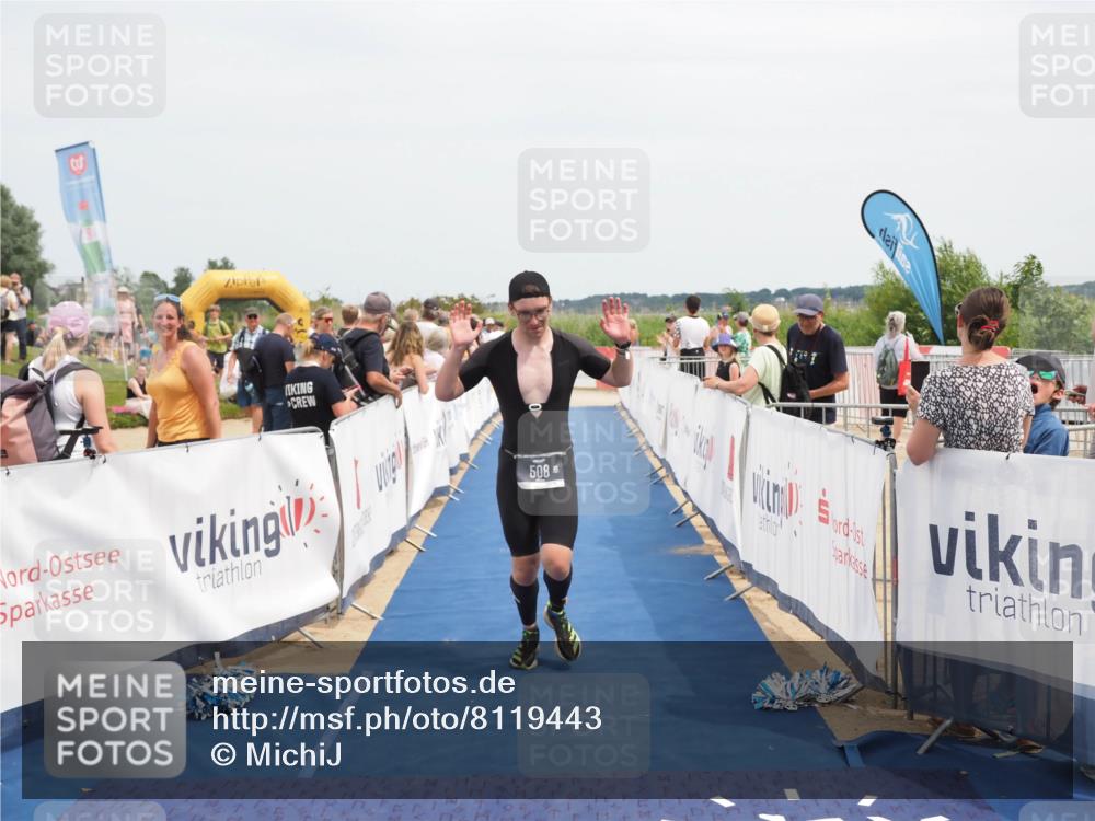 22.06.2025 - Viking Triathlon MichiJ http://msf.ph/oto/8119443 22.06.2025 14:58:46 Ziel 233, 508 meine-sportfotos.de