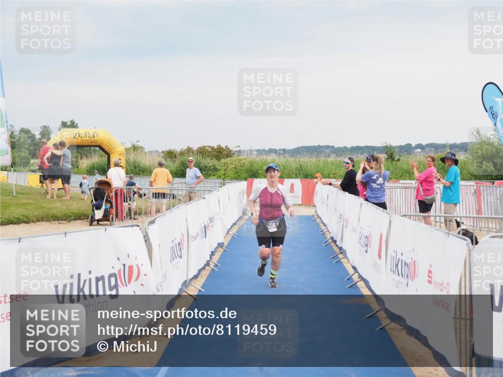 22.06.2025 - Viking Triathlon MichiJ http://msf.ph/oto/8119459 22.06.2025 17:00:48 Ziel 206 meine-sportfotos.de