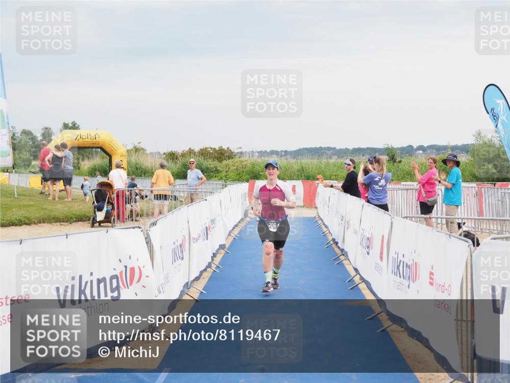 22.06.2025 - Viking Triathlon MichiJ http://msf.ph/oto/8119467 22.06.2025 17:00:48 Ziel 206 meine-sportfotos.de