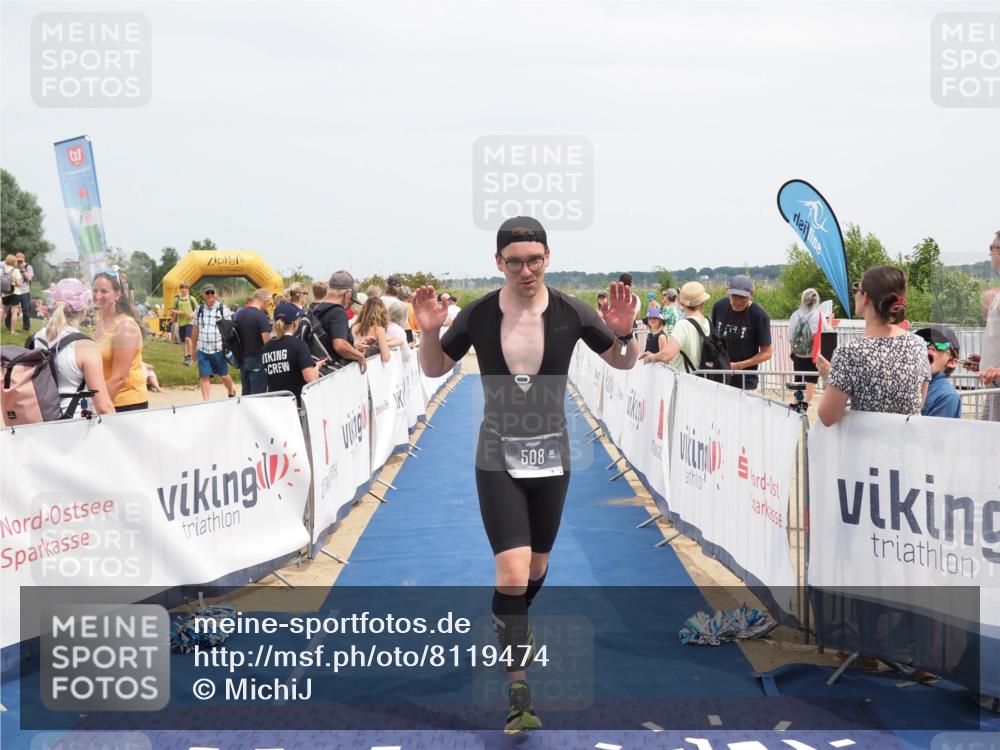 22.06.2025 - Viking Triathlon MichiJ http://msf.ph/oto/8119474 22.06.2025 14:58:47 Ziel 233, 508 meine-sportfotos.de