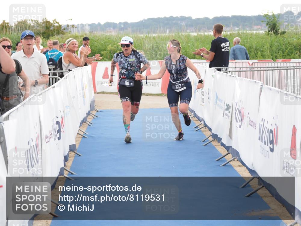 22.06.2025 - Viking Triathlon MichiJ http://msf.ph/oto/8119531 22.06.2025 16:28:53 Ziel 116, 362 meine-sportfotos.de