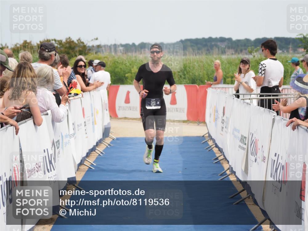 22.06.2025 - Viking Triathlon MichiJ http://msf.ph/oto/8119536 22.06.2025 14:58:52 Ziel 311 meine-sportfotos.de