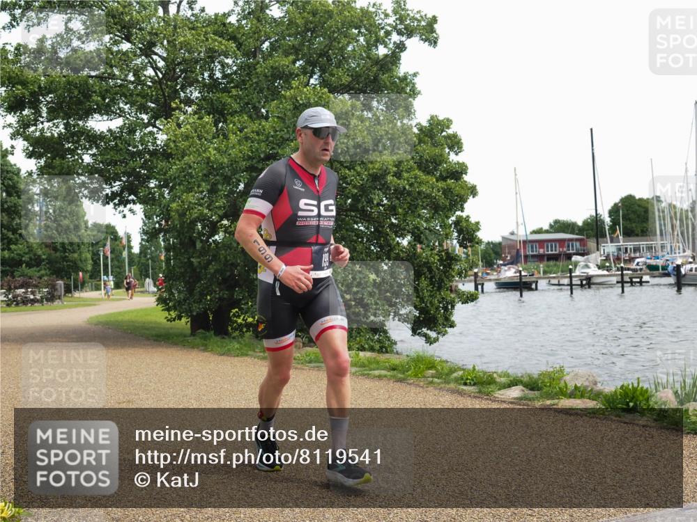 22.06.2025 - Viking Triathlon KatJ http://msf.ph/oto/8119541 22.06.2025 15:13:19 Laufen 199 meine-sportfotos.de