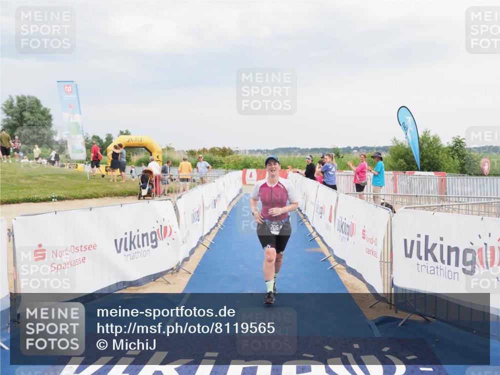 22.06.2025 - Viking Triathlon MichiJ http://msf.ph/oto/8119565 22.06.2025 17:00:50 Ziel 206 meine-sportfotos.de