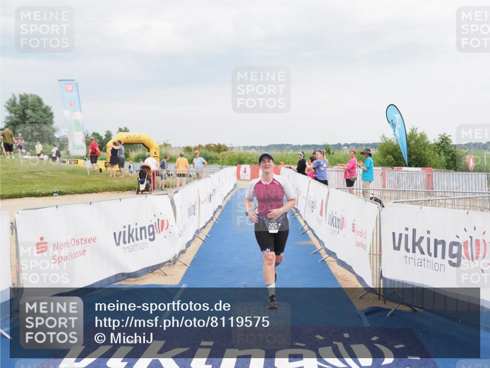 22.06.2025 - Viking Triathlon MichiJ http://msf.ph/oto/8119575 22.06.2025 17:00:50 Ziel 206 meine-sportfotos.de