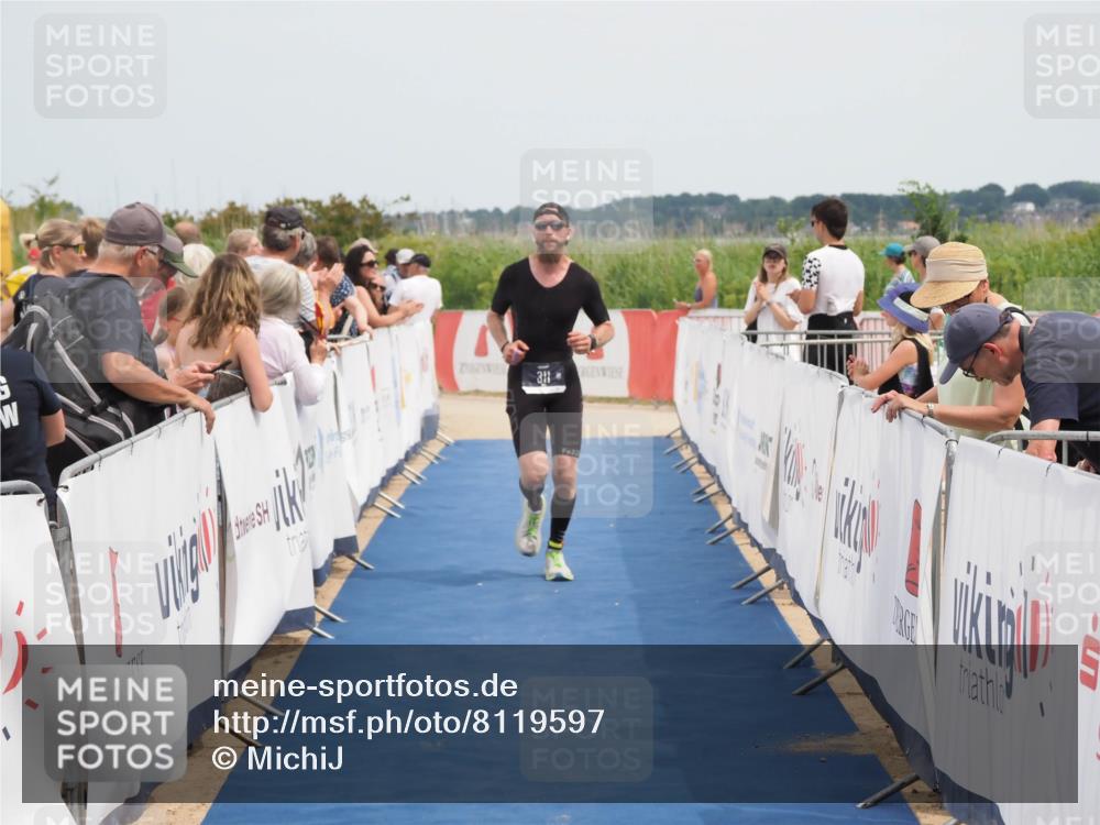 22.06.2025 - Viking Triathlon MichiJ http://msf.ph/oto/8119597 22.06.2025 14:58:52 Ziel 311 meine-sportfotos.de