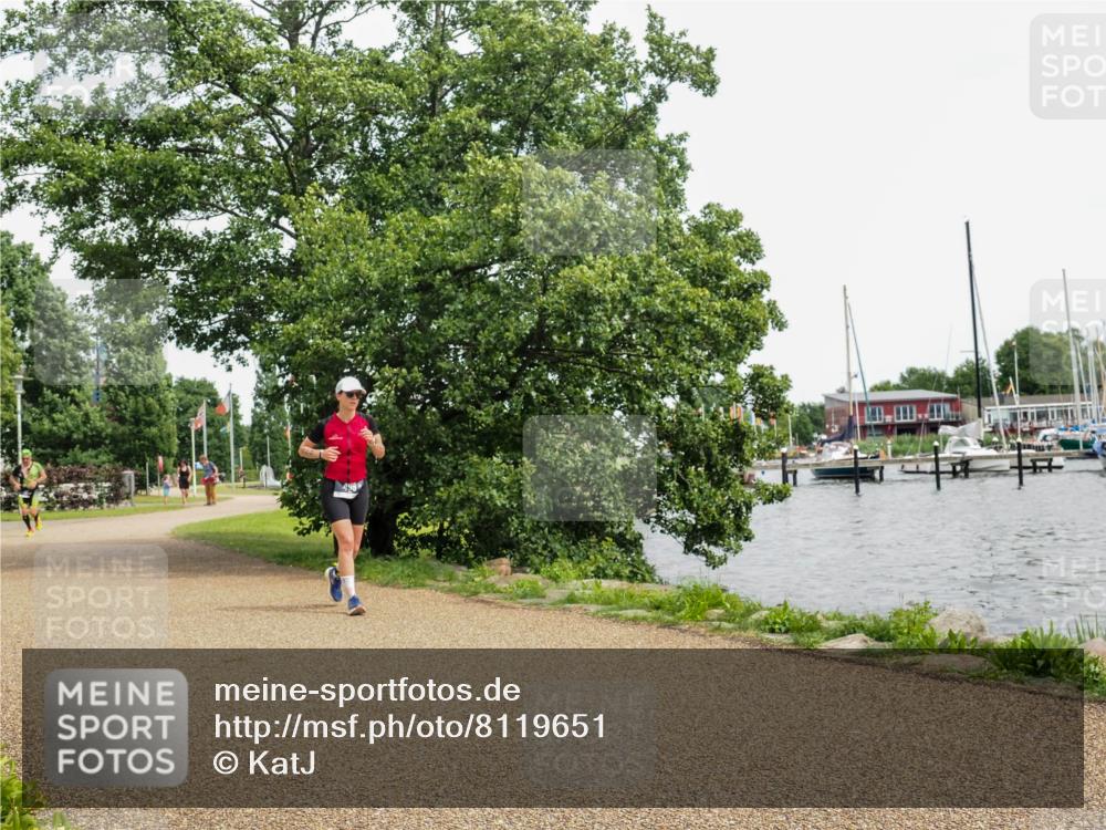 22.06.2025 - Viking Triathlon KatJ http://msf.ph/oto/8119651 22.06.2025 15:13:36 Laufen 481, 499 meine-sportfotos.de
