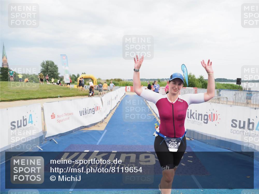 22.06.2025 - Viking Triathlon MichiJ http://msf.ph/oto/8119654 22.06.2025 17:00:51 Ziel 206 meine-sportfotos.de