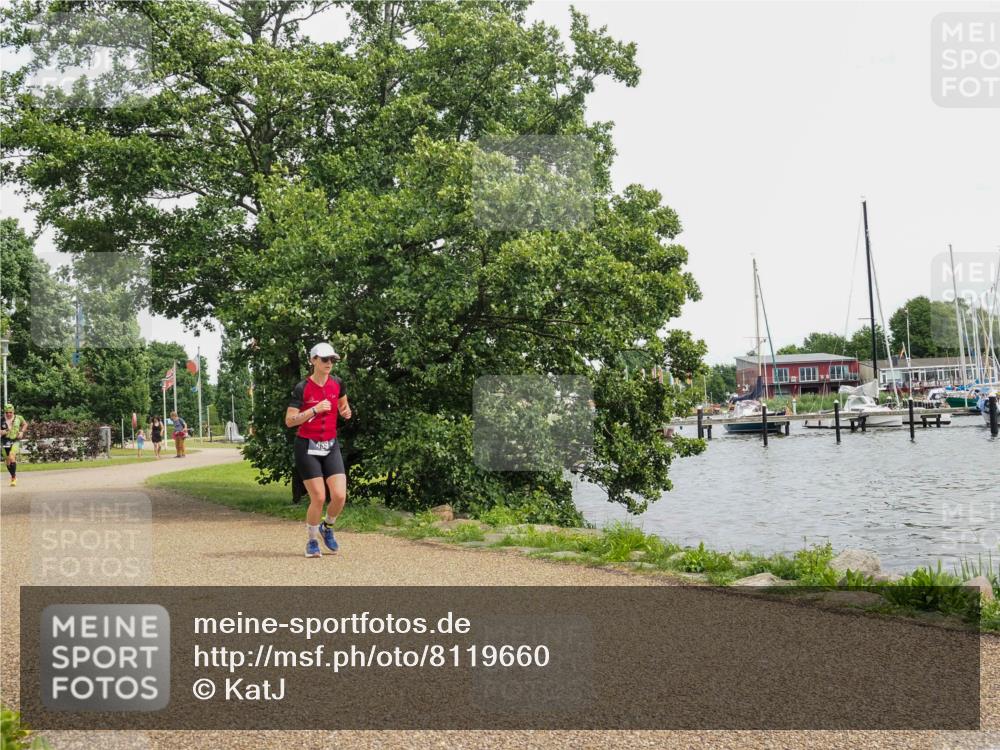 22.06.2025 - Viking Triathlon KatJ http://msf.ph/oto/8119660 22.06.2025 15:13:36 Laufen 481, 499 meine-sportfotos.de