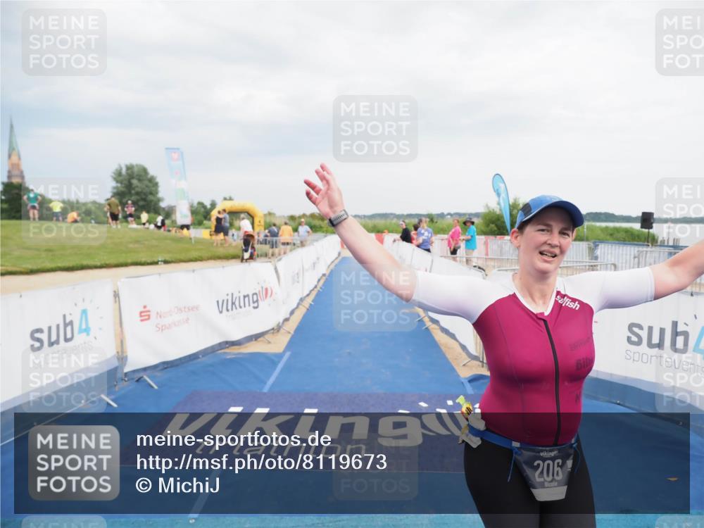 22.06.2025 - Viking Triathlon MichiJ http://msf.ph/oto/8119673 22.06.2025 17:00:51 Ziel 206 meine-sportfotos.de