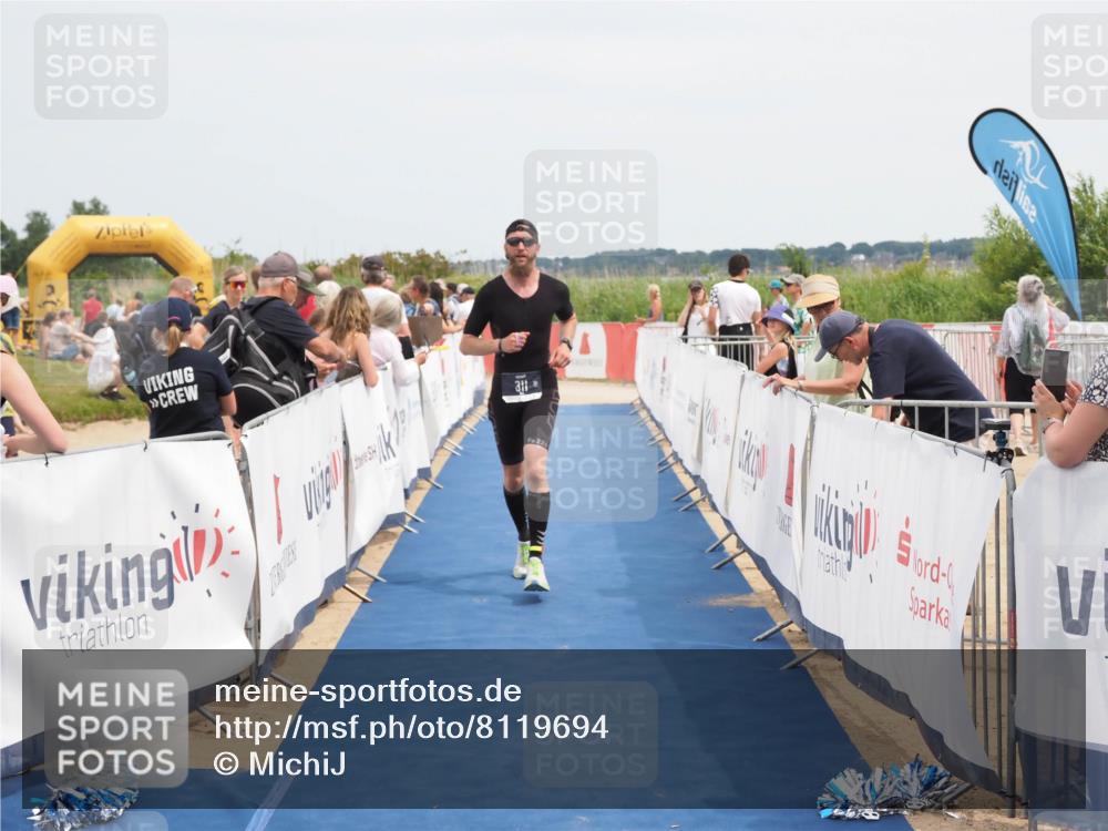 22.06.2025 - Viking Triathlon MichiJ http://msf.ph/oto/8119694 22.06.2025 14:58:54 Ziel 311 meine-sportfotos.de