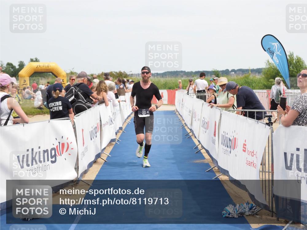 22.06.2025 - Viking Triathlon MichiJ http://msf.ph/oto/8119713 22.06.2025 14:58:54 Ziel 311 meine-sportfotos.de