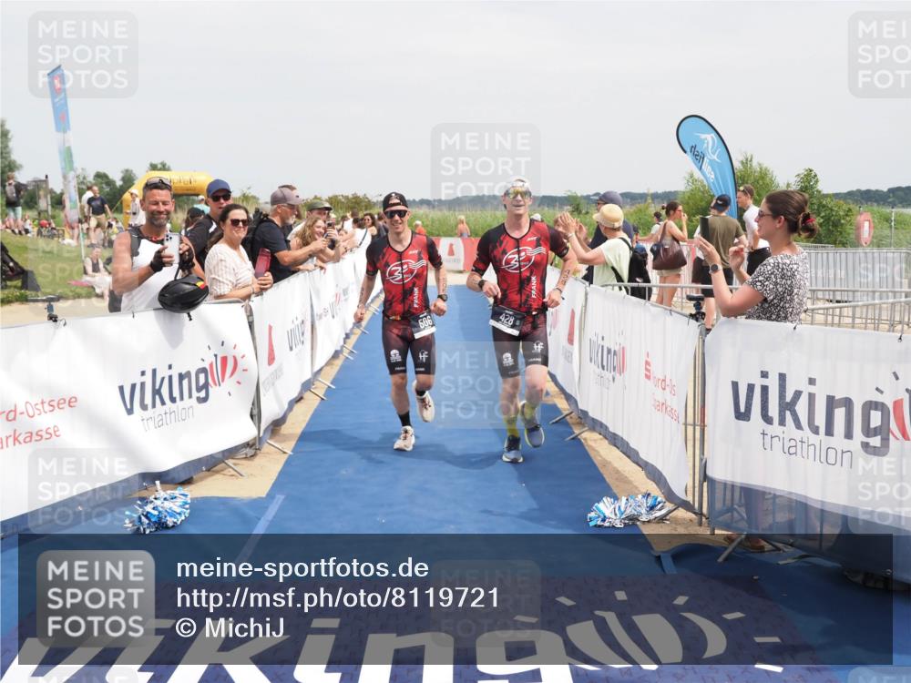 22.06.2025 - Viking Triathlon MichiJ http://msf.ph/oto/8119721 22.06.2025 15:09:42 Ziel 428, 506 meine-sportfotos.de
