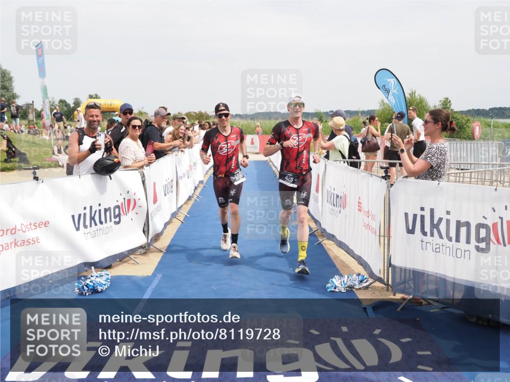 22.06.2025 - Viking Triathlon MichiJ http://msf.ph/oto/8119728 22.06.2025 15:09:42 Ziel 428, 506 meine-sportfotos.de