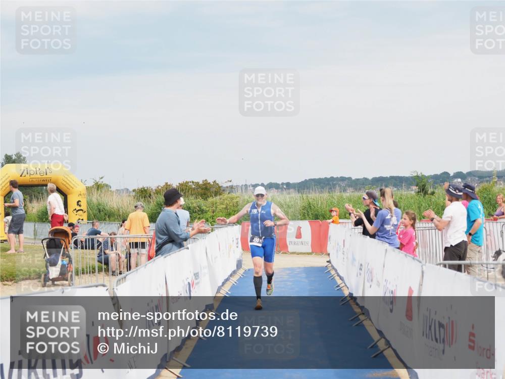22.06.2025 - Viking Triathlon MichiJ http://msf.ph/oto/8119739 22.06.2025 17:01:50 Ziel 490 meine-sportfotos.de