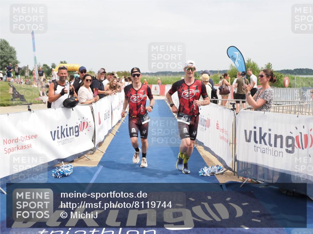 22.06.2025 - Viking Triathlon MichiJ http://msf.ph/oto/8119744 22.06.2025 15:09:42 Ziel 428, 506 meine-sportfotos.de