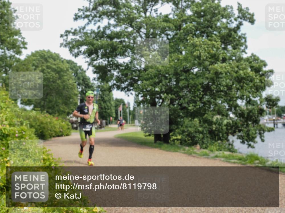 22.06.2025 - Viking Triathlon KatJ http://msf.ph/oto/8119798 22.06.2025 15:13:43 Laufen 261 meine-sportfotos.de