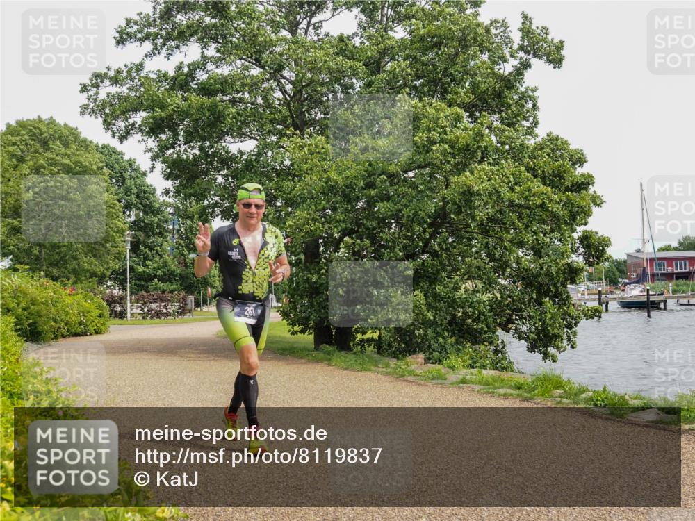 22.06.2025 - Viking Triathlon KatJ http://msf.ph/oto/8119837 22.06.2025 15:13:44 Laufen 261 meine-sportfotos.de