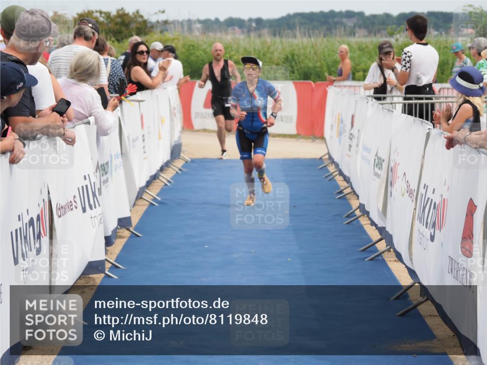 22.06.2025 - Viking Triathlon MichiJ http://msf.ph/oto/8119848 22.06.2025 14:59:04 Ziel 137, 325 meine-sportfotos.de
