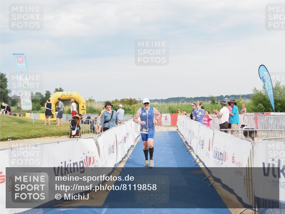 22.06.2025 - Viking Triathlon MichiJ http://msf.ph/oto/8119858 22.06.2025 17:01:52 Ziel 490 meine-sportfotos.de