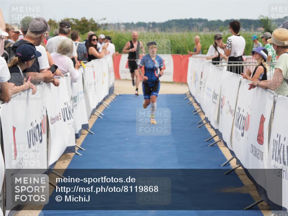 22.06.2025 - Viking Triathlon MichiJ http://msf.ph/oto/8119868 22.06.2025 14:59:04 Ziel 137, 325 meine-sportfotos.de